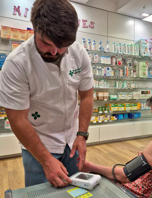 Servicio de tension en farmacia farmatrave156 en vigo